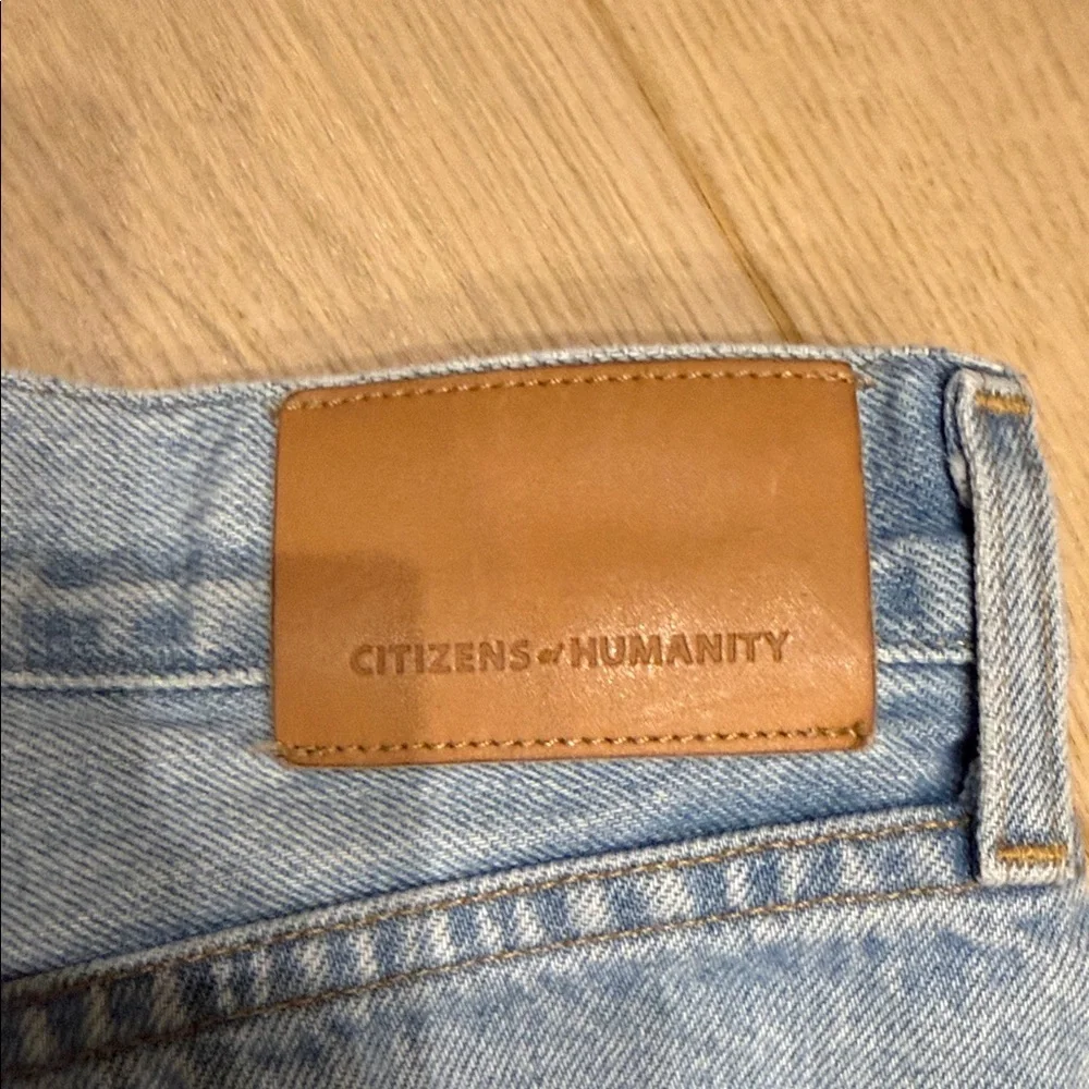 Citizens Of Humanity Frayed Light Blue Jean Shorts - Picture 4 of 4